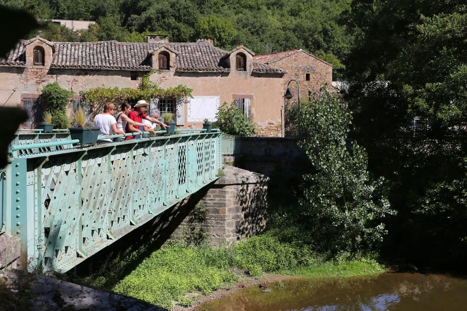 Au Bord De L'Eau Ξενοδοχείο Salles  Salles (Tarn)